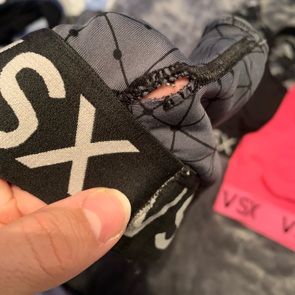 VSX// Lot sports bras EUC - Picture 8 of 8